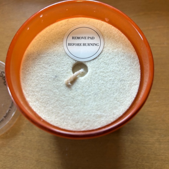 Positive Affirmation Sea Salt & Sage Candle - Picture 3 of 5